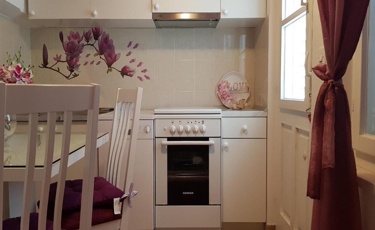 Little Star Apartment *